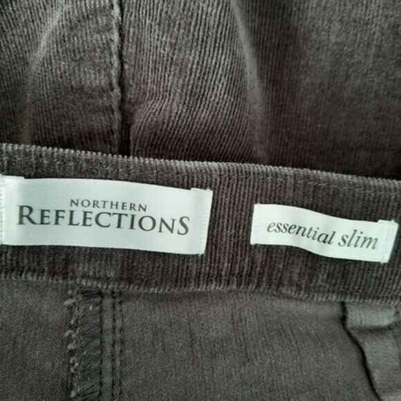 NORTHERN REFLECTIONS Essential Slim Ankle Corduroy Pants Sz 12 - Picture 9 of 10